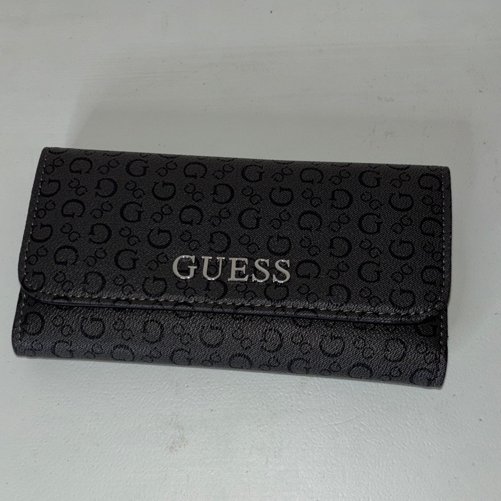 Guess Monogram Black Card Wallet